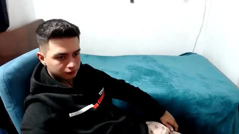 santi_ss online show from 2, 10, 2025