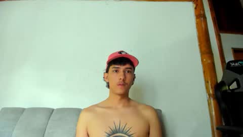 Snapshot of santi_twink19 chatting on 26, 5, 2026 santi_twink19 online show from 26, 5, 2026