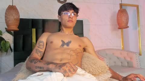 Santiago online show from 14, 4, 2026