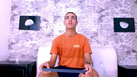 Snapshot of santiago_deluca chatting on 30, 3, 2026 santiago_deluca online show from 30, 3, 2026