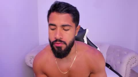 santiago_huntt online show from 20, 11, 2025