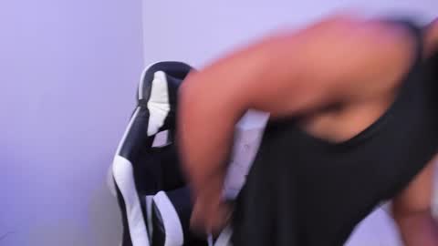 santiago_huntt online show from 13, 2, 2026