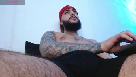 Santiago Hincapiie online show from 16, 4, 2026