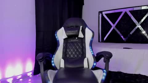 Santi Reyes online show from 18, 12, 2024