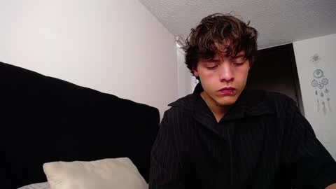 Santii online show from 30, 12, 2024