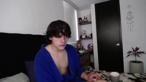 Santii online show from 11, 3, 2025