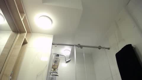 Santii online show from 16, 9, 2025