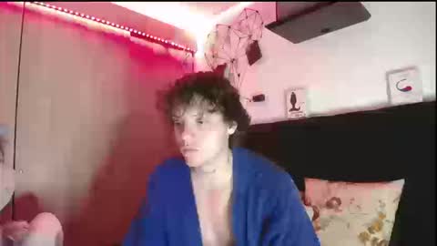 Santii online show from 11, 3, 2026