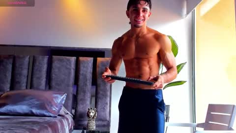 Santiago Seans online show from 5, 1, 2026