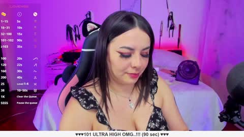 Liah Santos online show from 7, 12, 2024