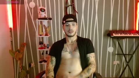 Santy Torres online show from 8, 1, 2025