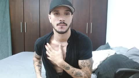 Snapshot of santti_torres chatting on 12, 5, 2026 Santy Torres online show from 12, 5, 2026