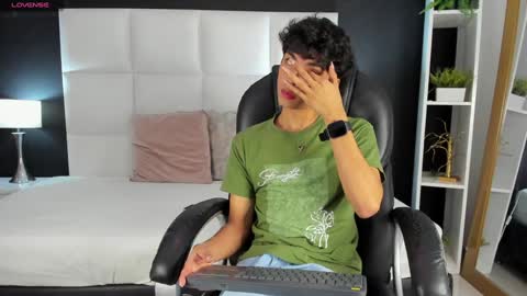 Santiago Carrington online show from 19, 12, 2024