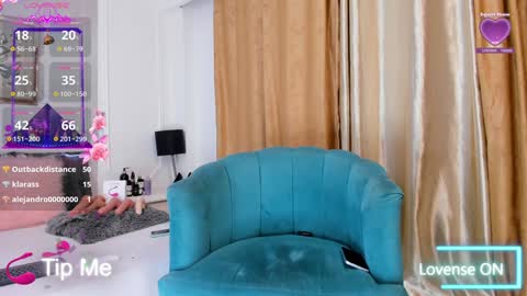 Santiago Carrington online show from 8, 2, 2025