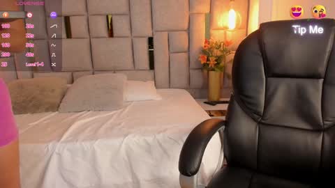 Saori  online show from 28, 1, 2025