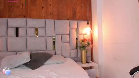 Saori  online show from 23, 10, 2025