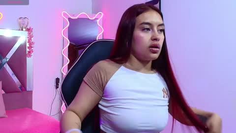 Snapshot of saori_tay chatting on 12, 11, 2025 SAORI online show from 12, 11, 2025