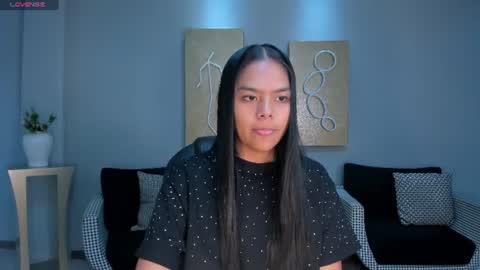 Snapshot of saphirajames chatting on 17, 6, 2026 Saphira James online show from 17, 6, 2026
