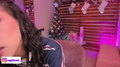 Snapshot of sapphire_venus chatting on 22, 12, 2025 Valerin online show from 22, 12, 2025