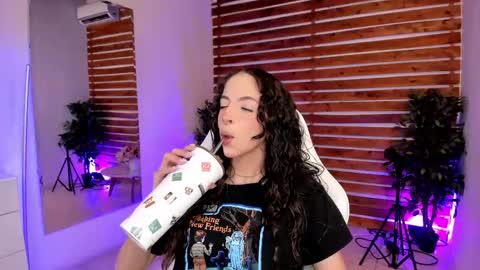 Snapshot of sapphire_venus chatting on 21, 5, 2026 Valerin online show from 21, 5, 2026