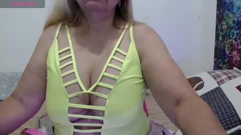 Snapshot of sara211 chatting on 26, 6, 2026 sara online show from 26, 6, 2026