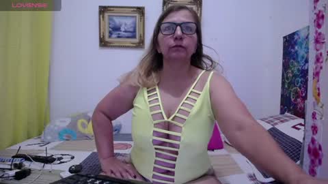 Snapshot of sara211 chatting on 28, 7, 2026 sara online show from 28, 7, 2026