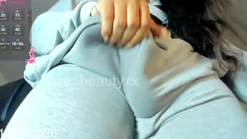 Snapshot of sara_beautyxx chatting on 16, 5, 2026 I am Sofia GEMINIS online show from 16, 5, 2026