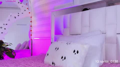 Snapshot of sara_goddess01 chatting on 31, 10, 2025 Sara online show from 31, 10, 2025