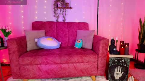 Sara Jhonson  online show from 4, 6, 2026