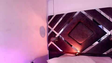 sara_lopee1 online show from 10, 9, 2025
