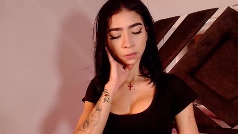 sara_lopee1 online show from 8, 10, 2025