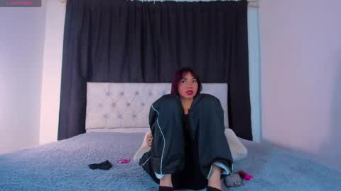 Sara  Neith online show from 23, 4, 2026