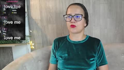 Sara   online show from 4, 4, 2026