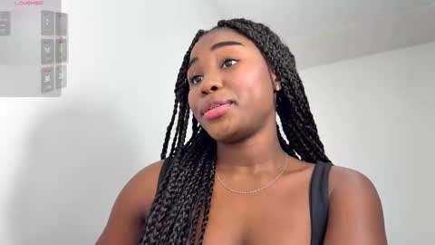 Snapshot of sara_muscle chatting on 2, 2, 2026 Sara online show from 2, 2, 2026