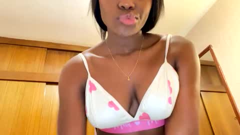 Sara online show from 9, 6, 2026