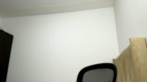 Snapshot of sara_muscle chatting on 2, 7, 2026 Sara online show from 2, 7, 2026