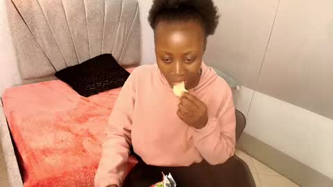 S A R A online show from 15, 2, 2025