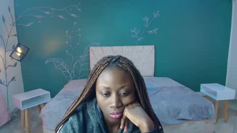 S A R A online show from 4, 3, 2025