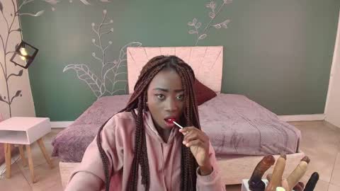 S A R A online show from 6, 3, 2025