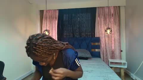 S A R A online show from 12, 3, 2025