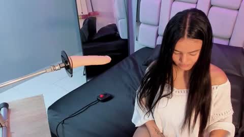 Snapshot of sara_rhoades_ chatting on 16, 11, 2025 Sara online show from 16, 11, 2025