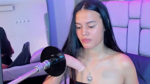 Snapshot of sara_rhoades_ chatting on 26, 11, 2025 Sara online show from 26, 11, 2025