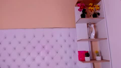 sara_salgado online show from 30, 9, 2025