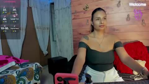 Snapshot of sara_thompson01 chatting on 21, 10, 2025 SARA online show from 21, 10, 2025