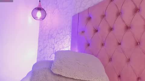 Snapshot of saraa_joness_ chatting on 14, 5, 2026 Sara online show from 14, 5, 2026
