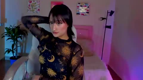 Sarah Ramirez online show from 10, 3, 2025