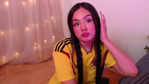          online show from 4, 2, 2025