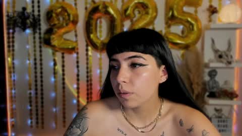 Snapshot of saraadesire chatting on 31, 12, 2024 Sara online show from 31, 12, 2024