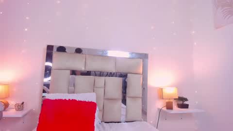 Snapshot of saraandstiven chatting on 22, 1, 2025 Sara And Stiven online show from 22, 1, 2025