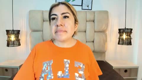 Snapshot of sarablonde_t chatting on 24, 5, 2026 sarablonde_t online show from 24, 5, 2026